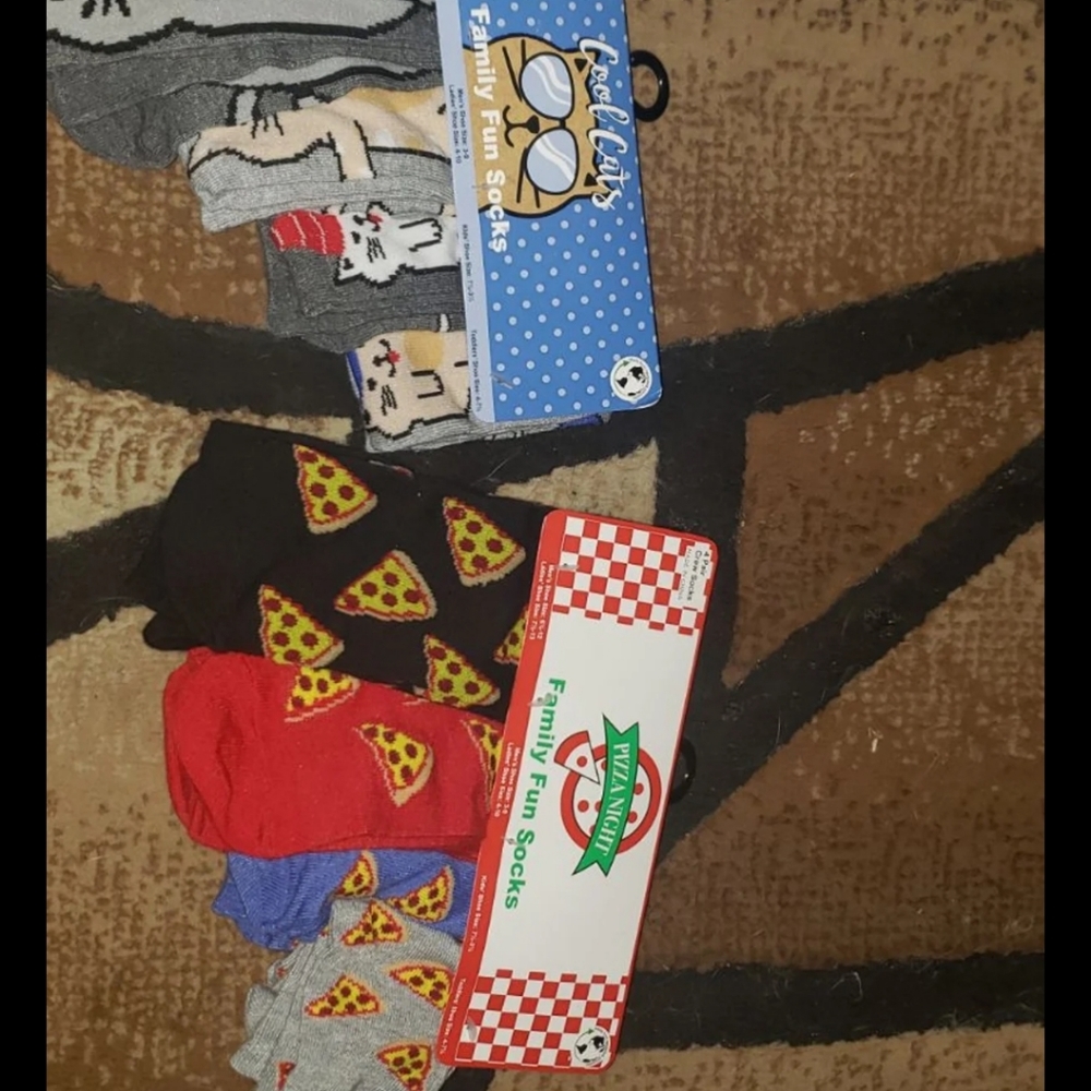 Fun ocks cool cat and pizza sock family pack NWT